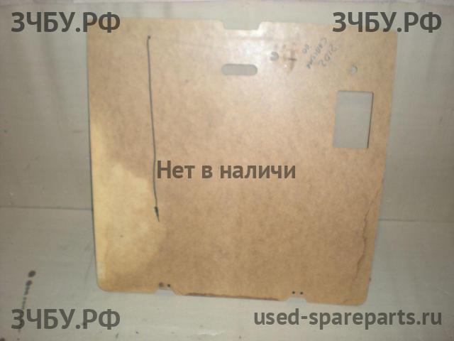 Mitsubishi Carisma (DA) Обшивка пола