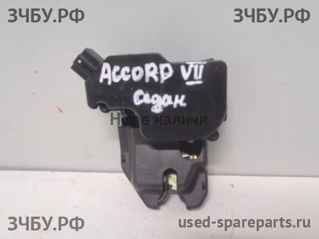 Honda Accord 7 Замок багажника