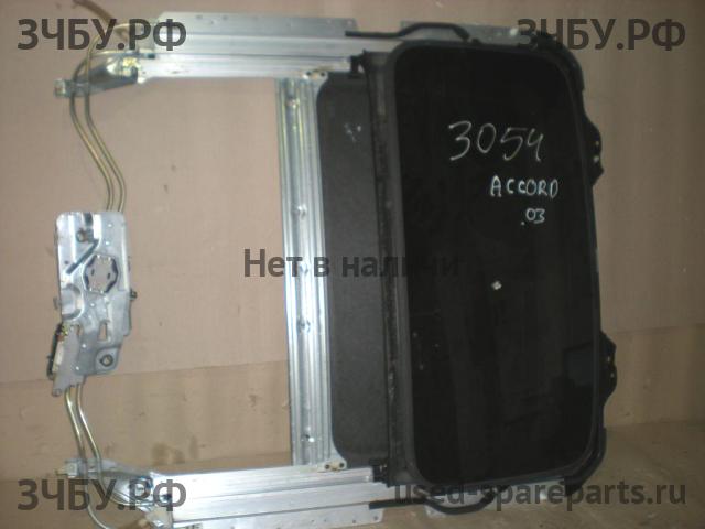 Honda Accord 7 Люк в сборе