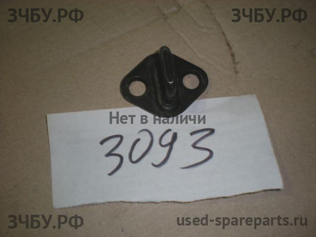 Hyundai Getz Ответная часть замка багажника