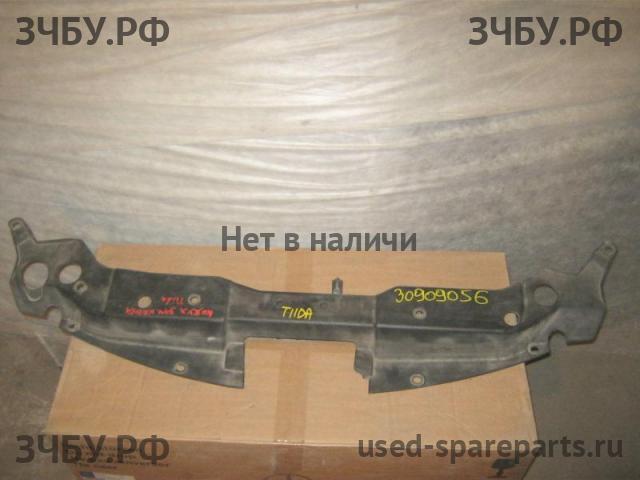 Nissan Tiida 1 Кожух замка капота