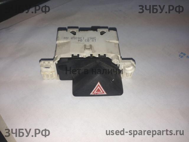 Ford Focus 1 Кнопка аварийной сигнализации