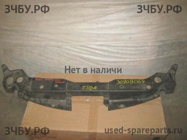 Nissan Tiida 1 Кожух замка капота