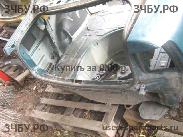 Volkswagen Passat B5 Панель задняя