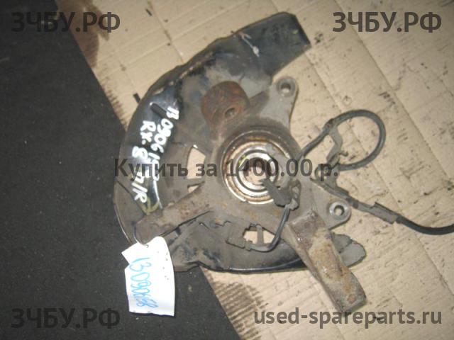 Lexus RX (1) 300 Кулак поворотный передний правый (со ступицей)