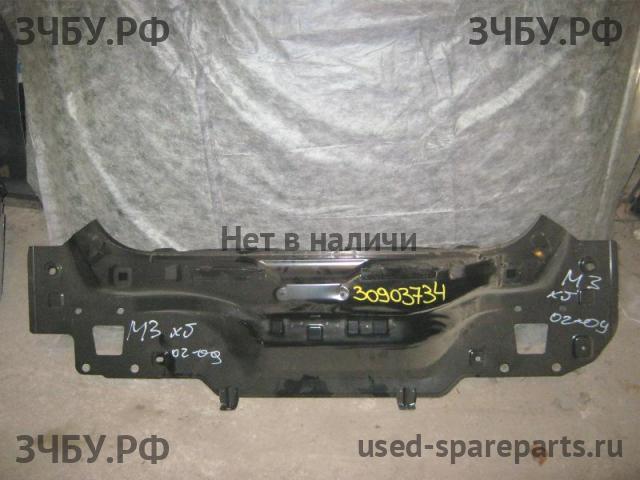 Mazda 3 [BK] Панель задняя