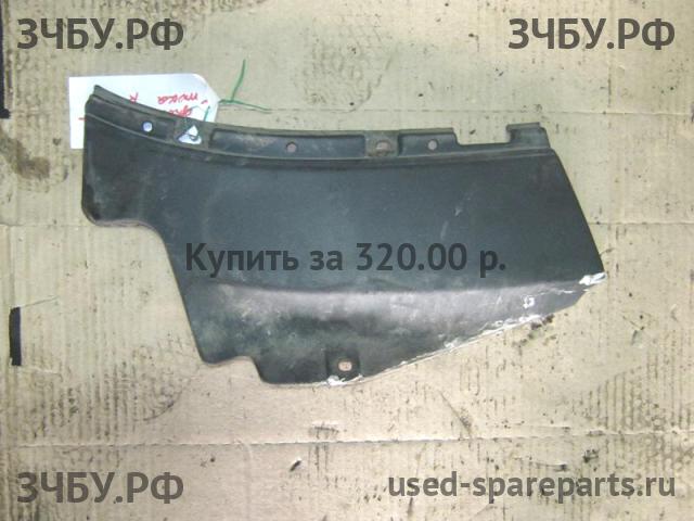 Land Rover Range Rover 2 (Classic) Решетка стеклоочистителя (Дефлектор водостока)