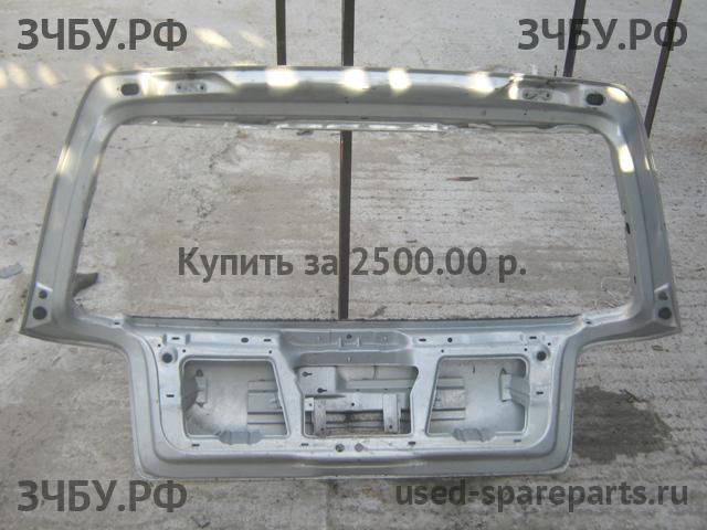 Volkswagen Golf 4 Дверь багажника
