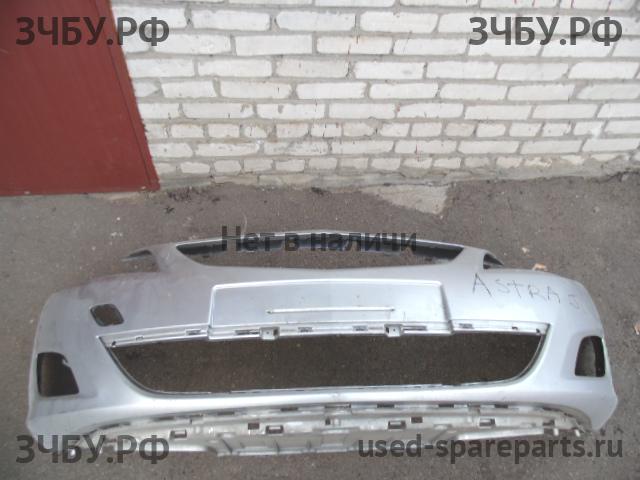 Opel Astra J Бампер передний