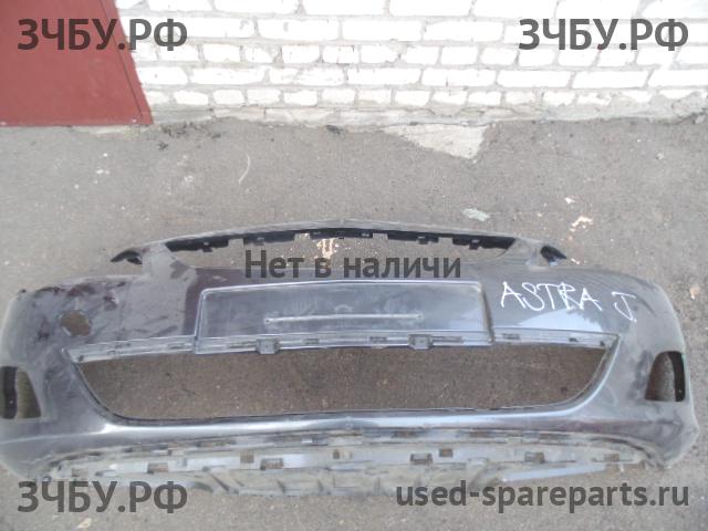 Opel Astra J Бампер передний