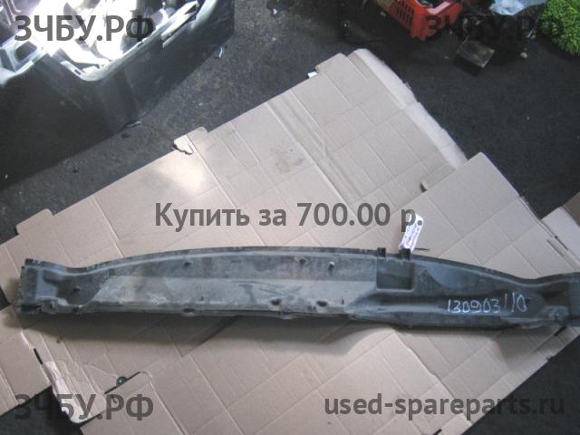 Ford Focus 2 Решетка стеклоочистителя (Дефлектор водостока)