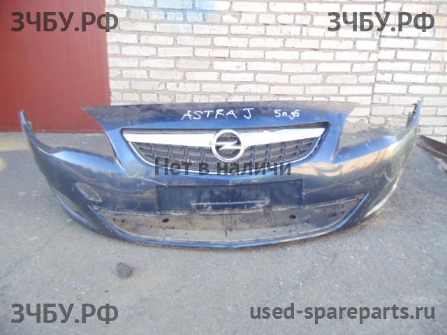 Opel Astra J Бампер передний