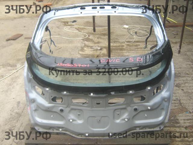 Honda Civic 8 (5D) Дверь багажника