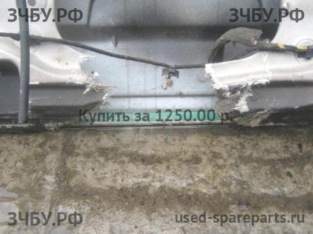 Volvo V70 (2) Стекло заднее
