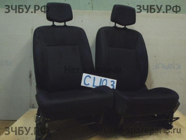 Renault Clio 3 Сиденья (комплект)