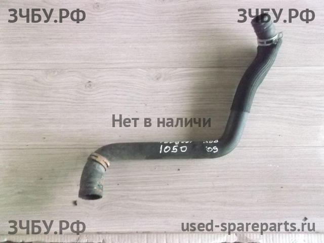 Peugeot 308 Патрубок радиатора