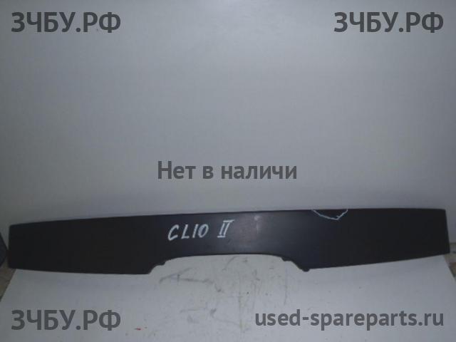 Renault Clio 2/Simbol 1 Спойлер крышки багажника