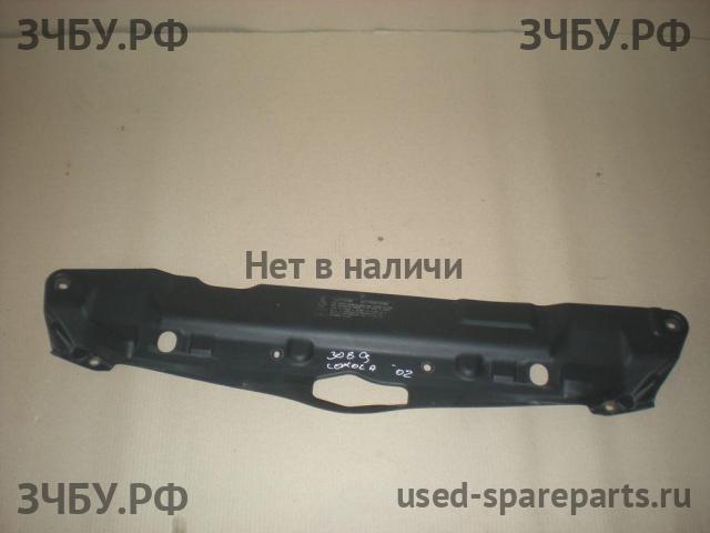 Toyota Corolla (E12) Кожух замка капота