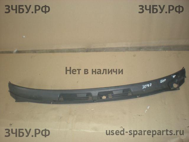 Volvo S40 (1) Решетка стеклоочистителя (Дефлектор водостока)