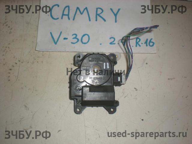 Toyota Camry 5 (V30) Моторчик заслонки печки