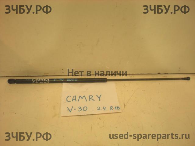 Toyota Camry 5 (V30) Амортизатор капота