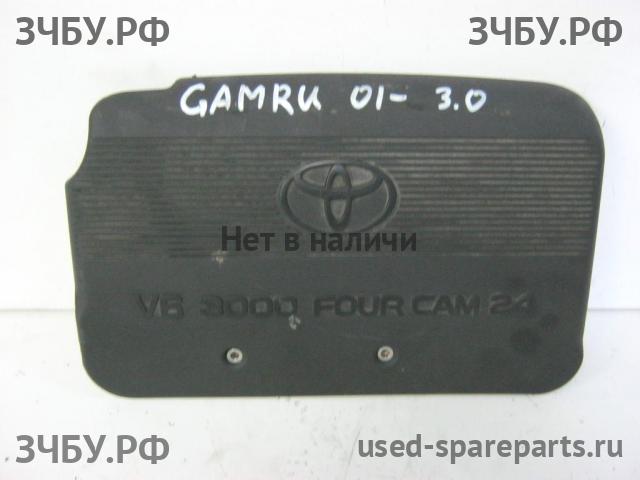 Toyota Camry 5 (V30) Кожух двигателя (накладка, крышка на двигатель)