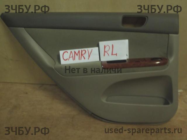 Toyota Camry 5 (V30) Обшивка двери задней левой