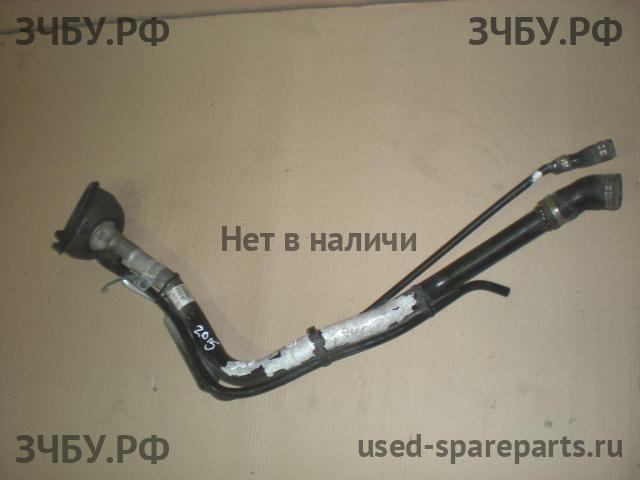 Volvo S60 (1) Горловина топливного бака