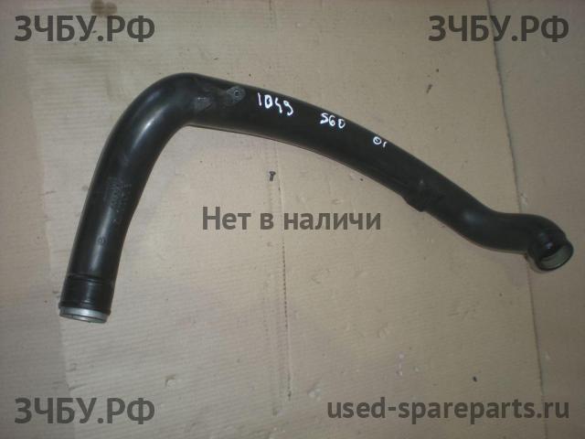 Volvo S60 (1) Патрубок интеркулера