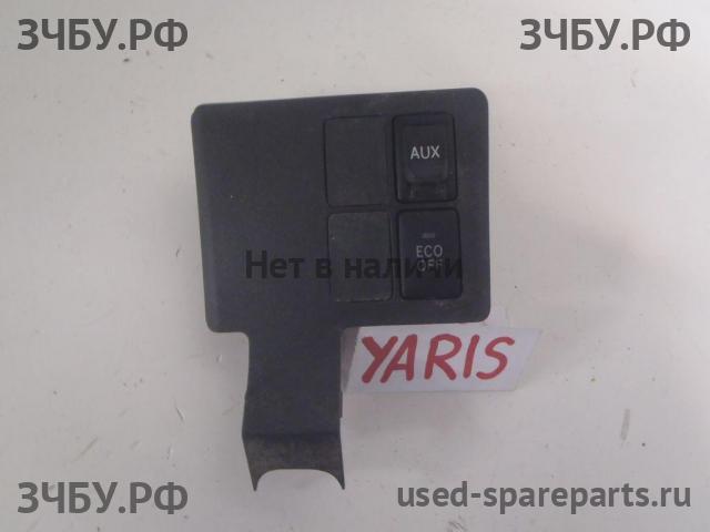Toyota Yaris 2 Блок кнопок