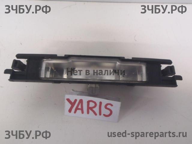Toyota Yaris 2 Фонарь задний в бампер левый