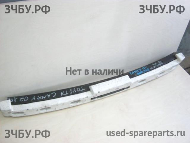 Toyota Camry 5 (V30) Усилитель бампера задний