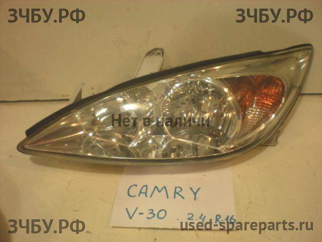 Toyota Camry 5 (V30) Фара левая