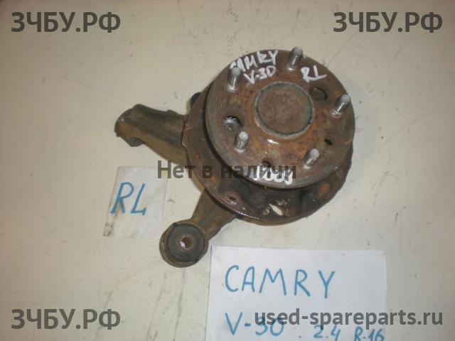 Toyota Camry 5 (V30) Кулак задний правый