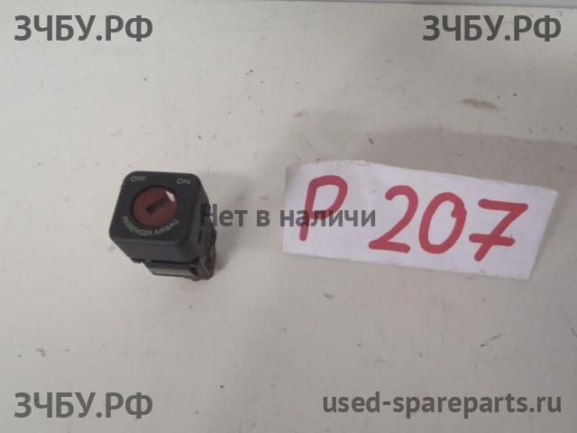 Peugeot 207 Кнопка