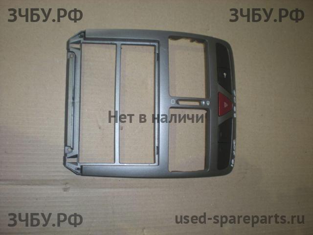 Peugeot 307 Накладка декоративная на торпедо