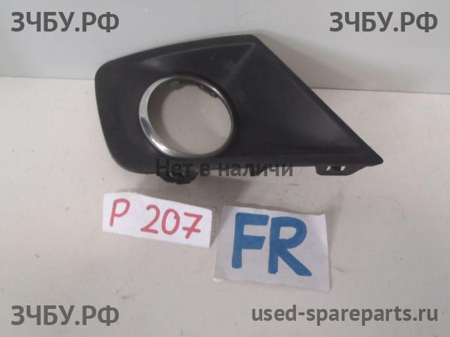 Peugeot 207 Рамка противотуманной фары правой
