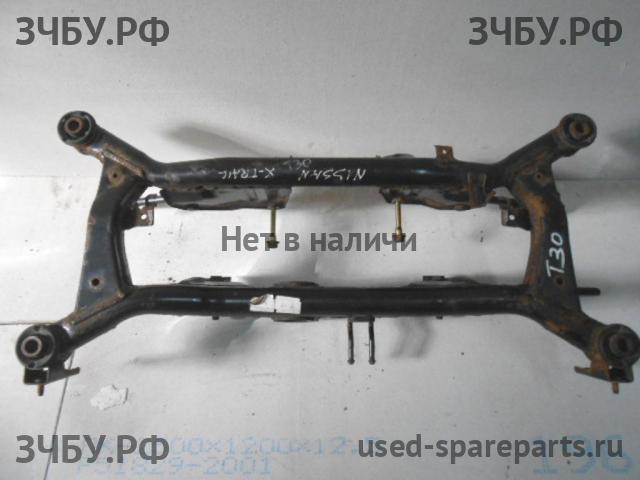 Nissan X-Trail 1 (T30) Балка задняя поперечная