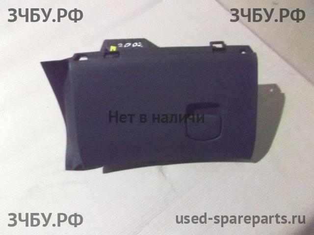 Opel Corsa D Бардачок