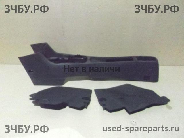 Opel Corsa D Консоль между сиденьями (Подлокотник)