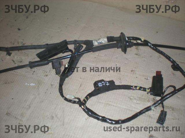 Opel Astra H Трос КПП
