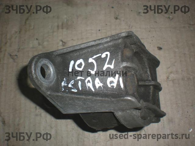 Opel Astra H Опора двигателя