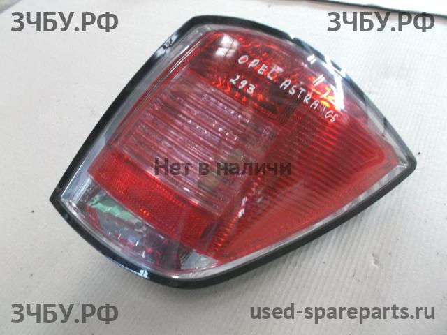 Opel Astra H Фонарь правый