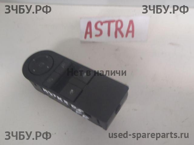 Opel Astra H Кнопка стеклоподъемника передняя левая (блок)