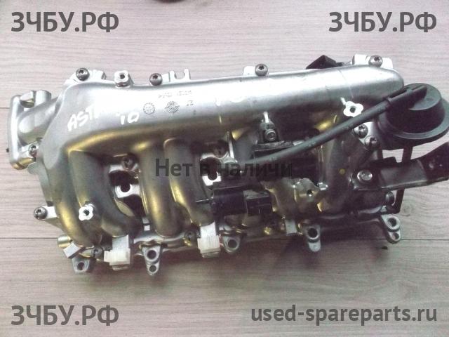 Opel Astra J Коллектор впускной
