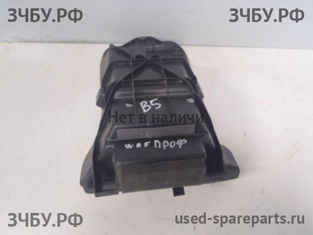 Volkswagen Passat B5 Заглушка