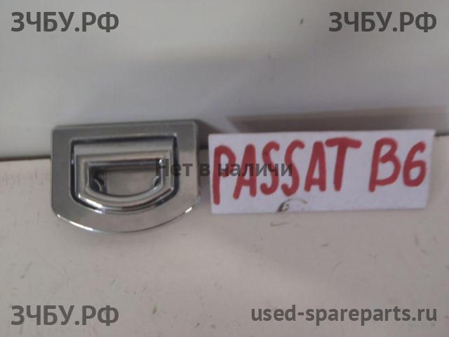 Volkswagen Passat B6 Замок багажника