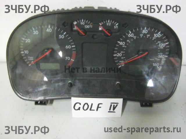 Volkswagen Golf 4 Панель приборов