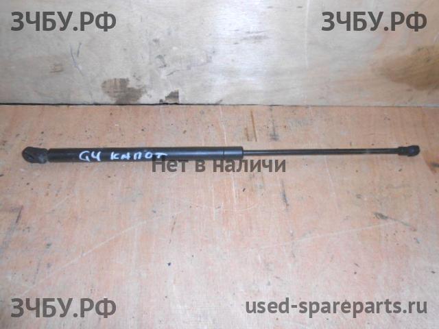 Volkswagen Golf 4 Амортизатор капота