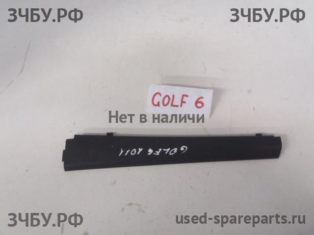 Volkswagen Golf 6 Накладка на порог (кузов внутри)